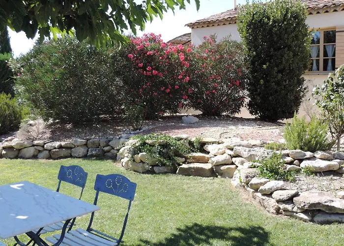 Faré Tchanqué clim cuisine d'été PRIVATIVE piscine parking wifi gratuits